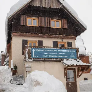chalet-les-vieux-murs.hotels-rhonealpes.com/